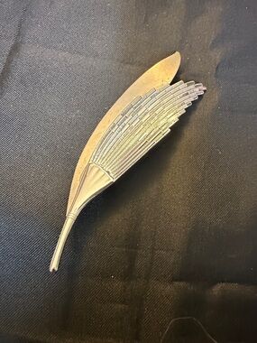 Elegant Beau Sterling Silver Brooch